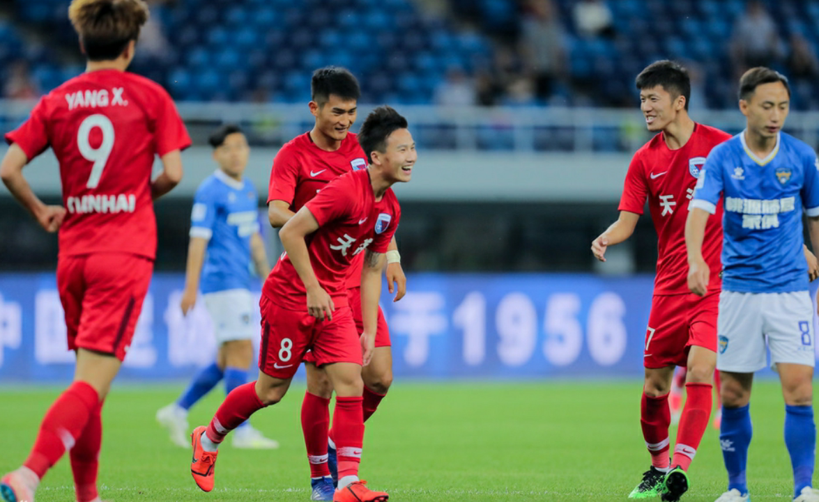 富力客场惨败泰州，遭遇失利的简单介绍