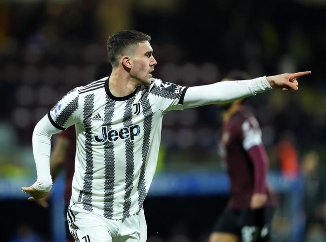 尤文图斯前锋连续进球，成为球队得分王的简单介绍